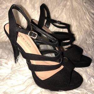 Black Strappy Platform Heels • 8W • New Look